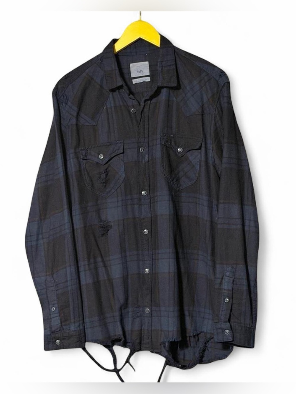 1975 plaid button-up shirt with frayed hem and sleeves Size XL